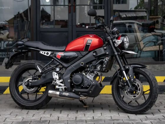 Yamaha XSR 155 Red for rent in Canggu Bali photo 1