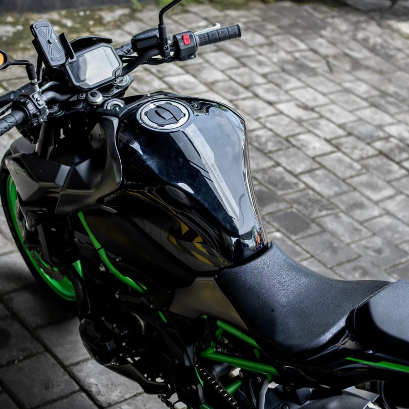 Kawasaki Z900 ABS Black for rent in Canggu Bali photo 4