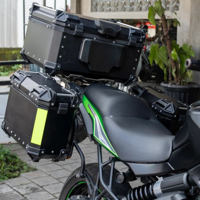 Kawasaki Versys 650 Green for rent in Canggu Bali photo 3
