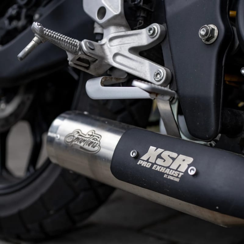 Yamaha XSR 155 Red for rent in Canggu Bali photo 6