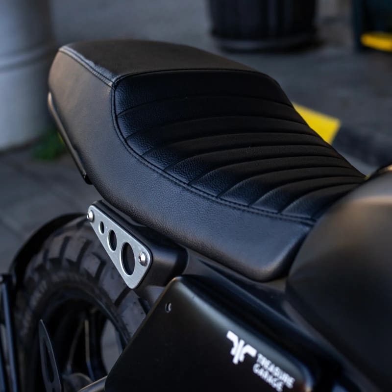 Yamaha XSR 155 Black for rent in Canggu Bali photo 7