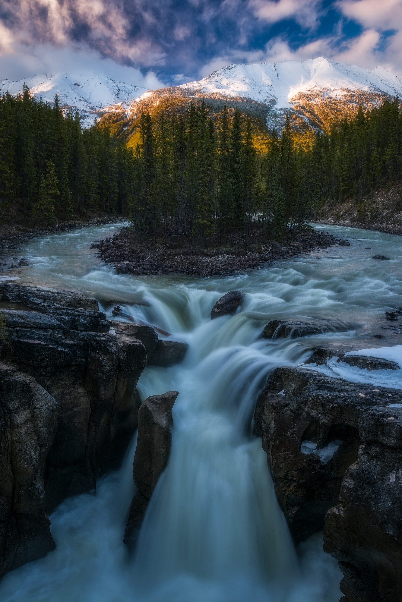 Sunwapta Falls