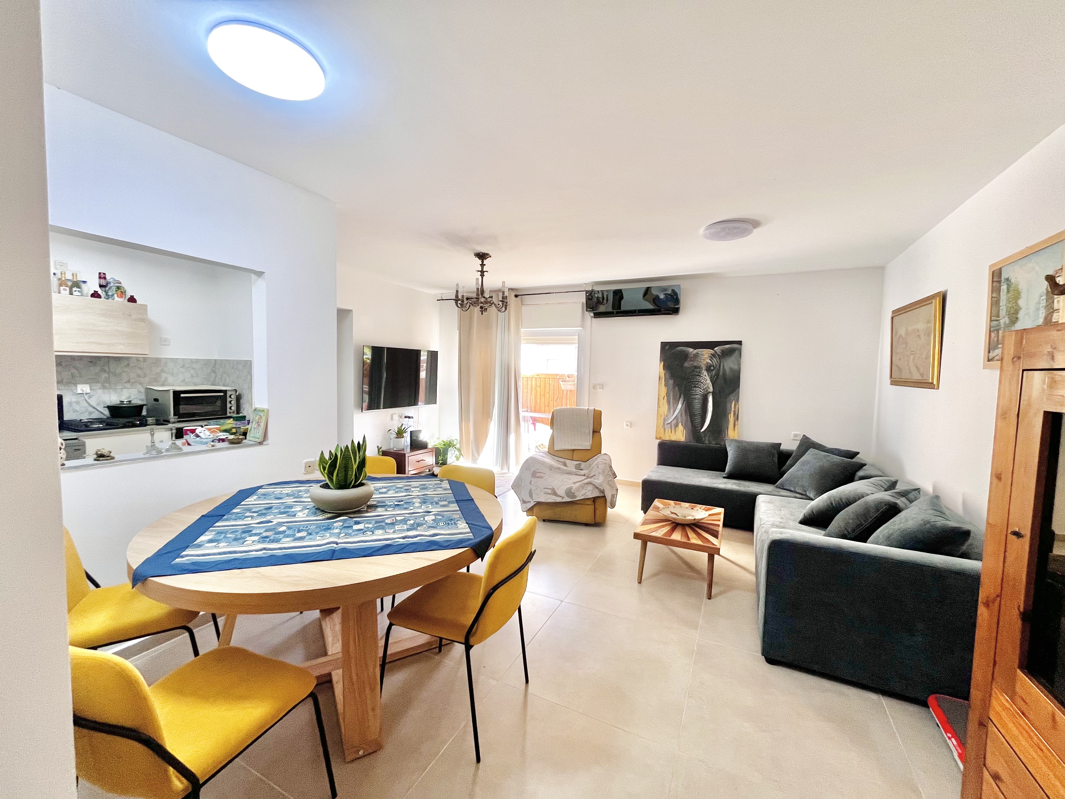 דירת 5 חדרים עם 2 מרפסות בשחמון 