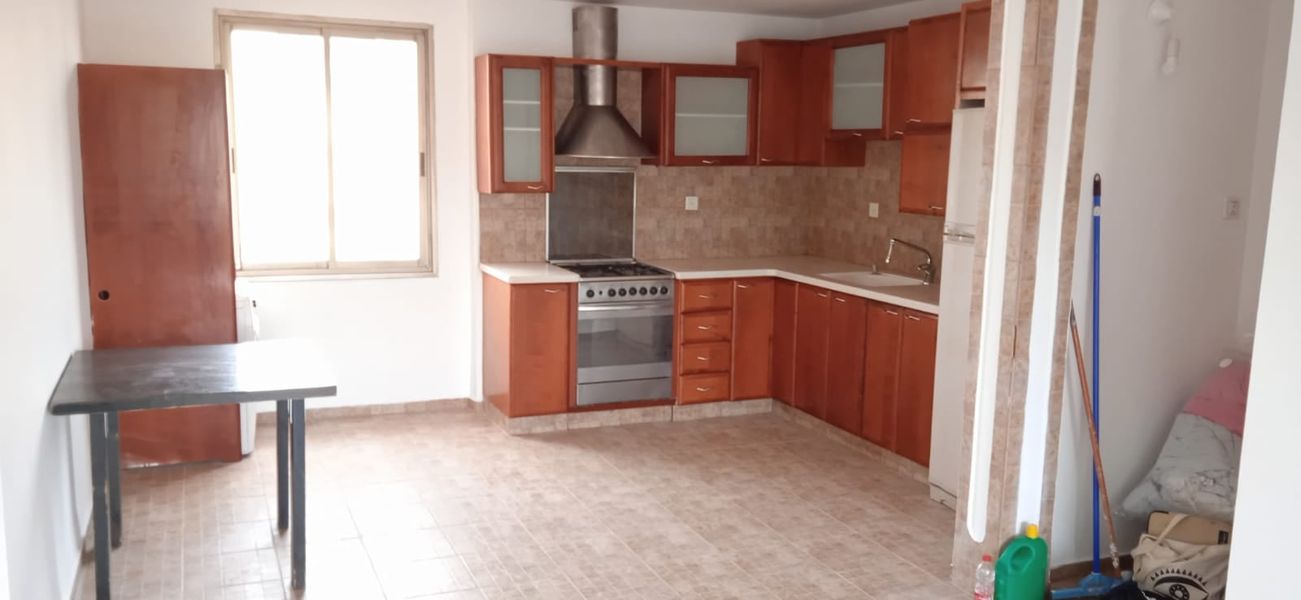 3 חדרים בשכונת אופיר