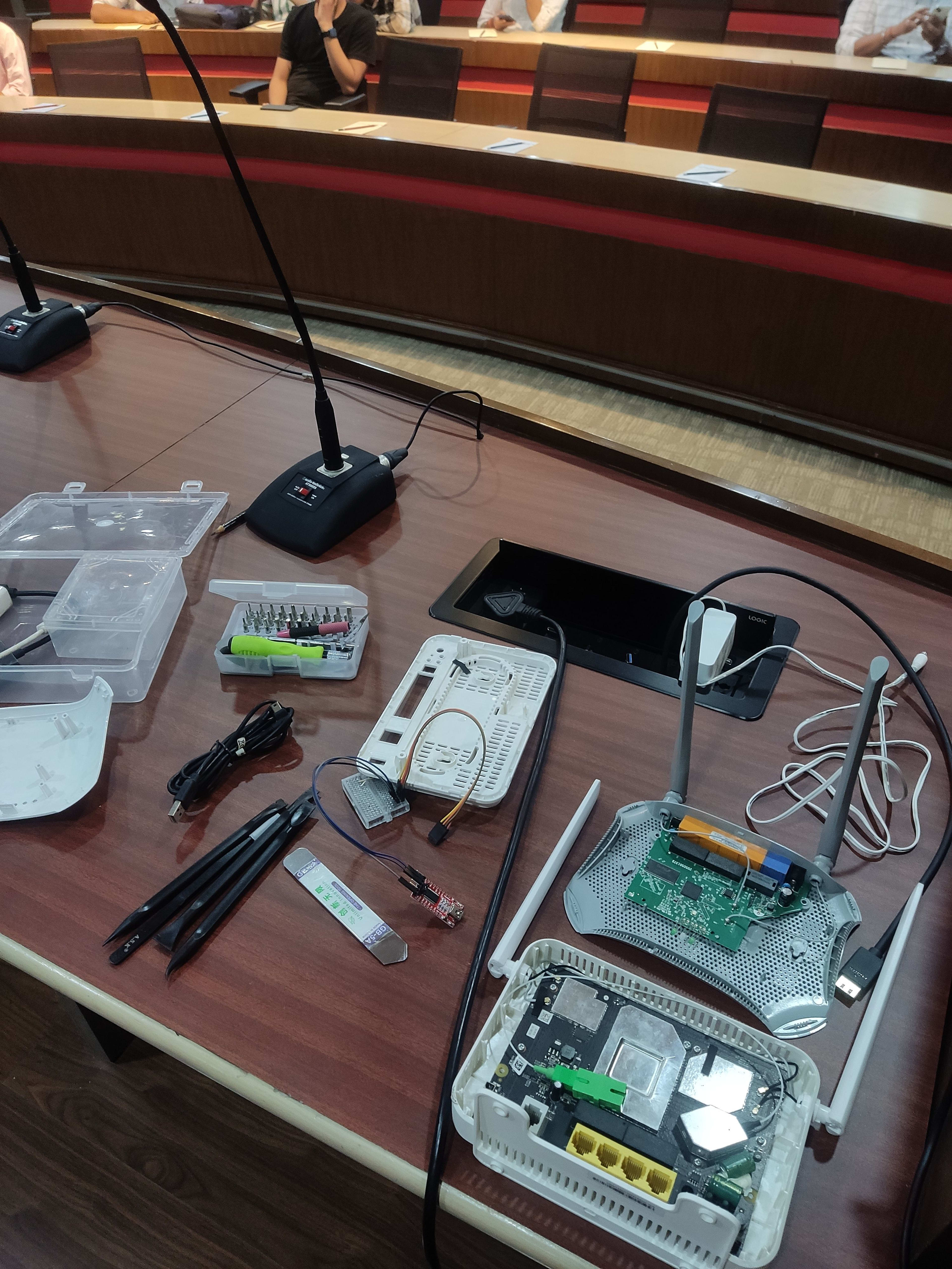 Router Hacking & Firmware Extraction - Img 20240921 104843
