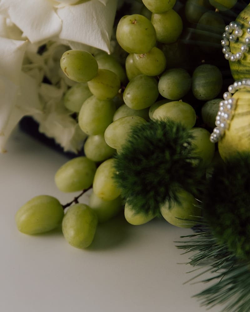 Winter Pearl Luxury Table Centre
