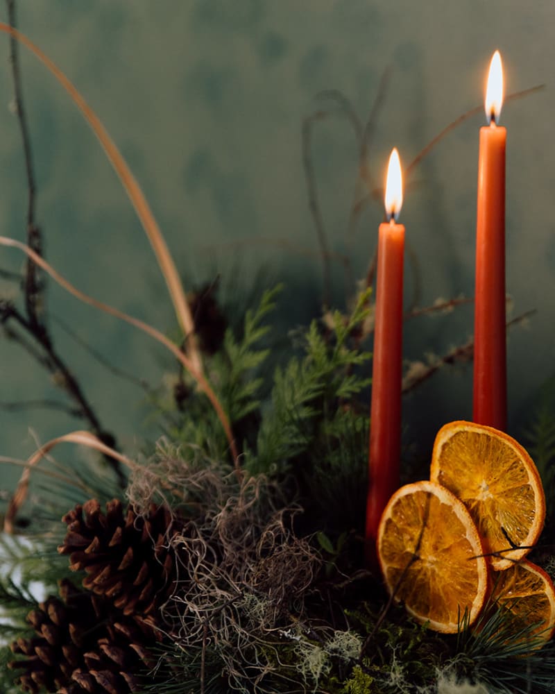 woodland moss table centre with candles