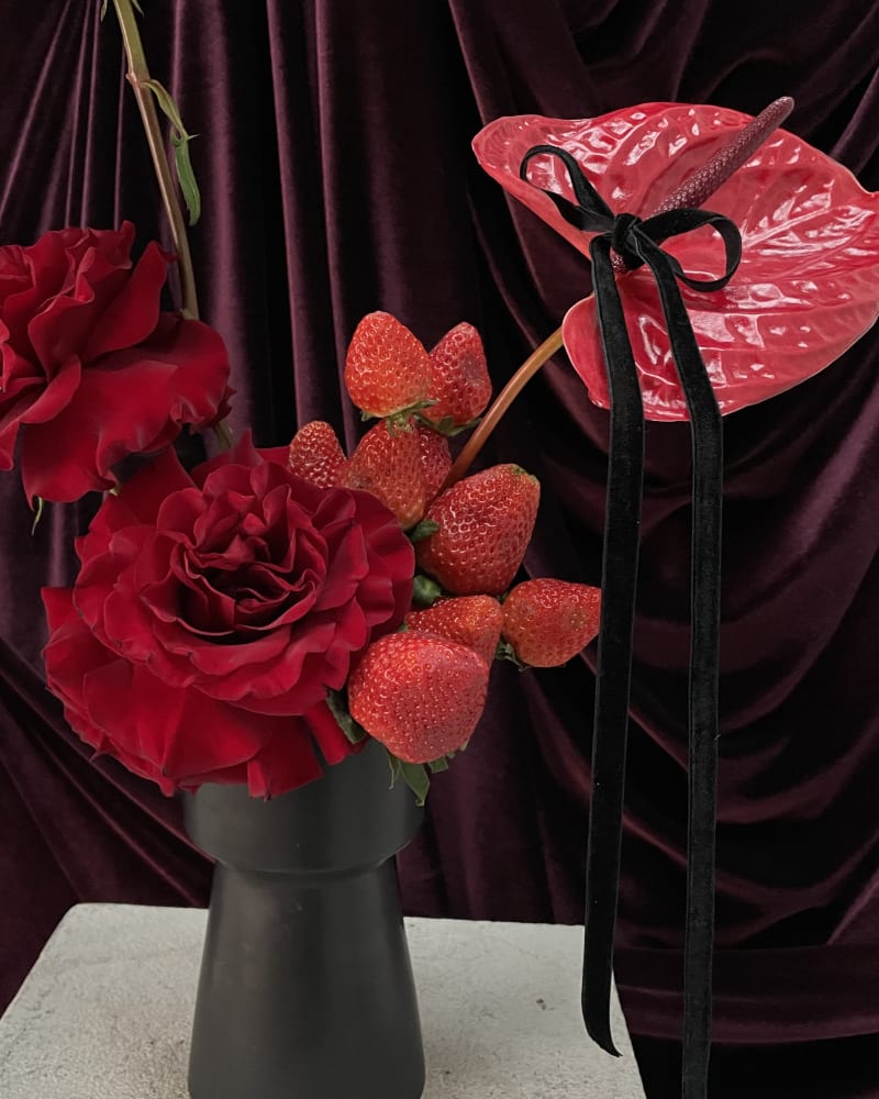 flowers and strawberries 