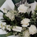close up of white flowers 