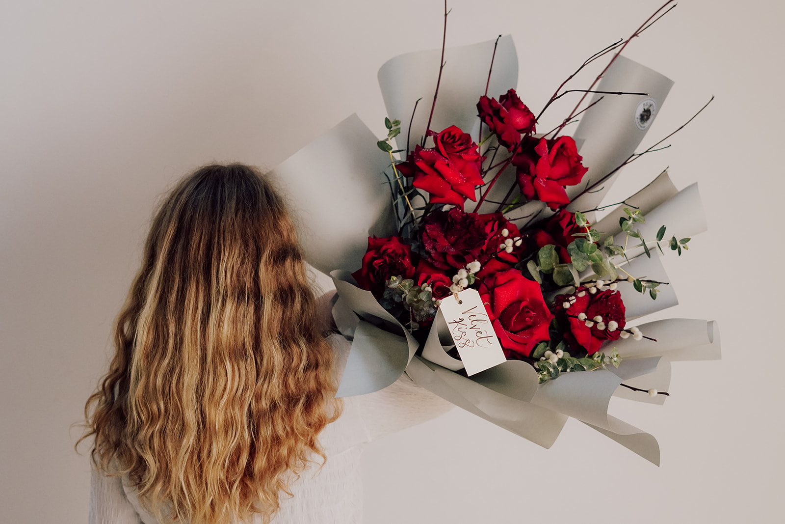 Velvet Kiss: 12 Long-Stem Red Roses