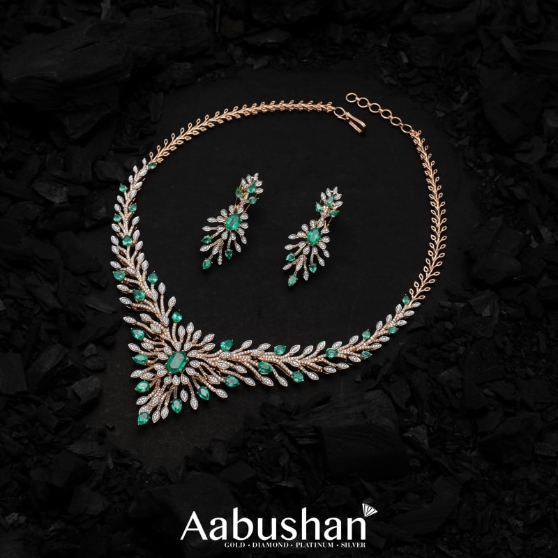 Gold Necklace X 1