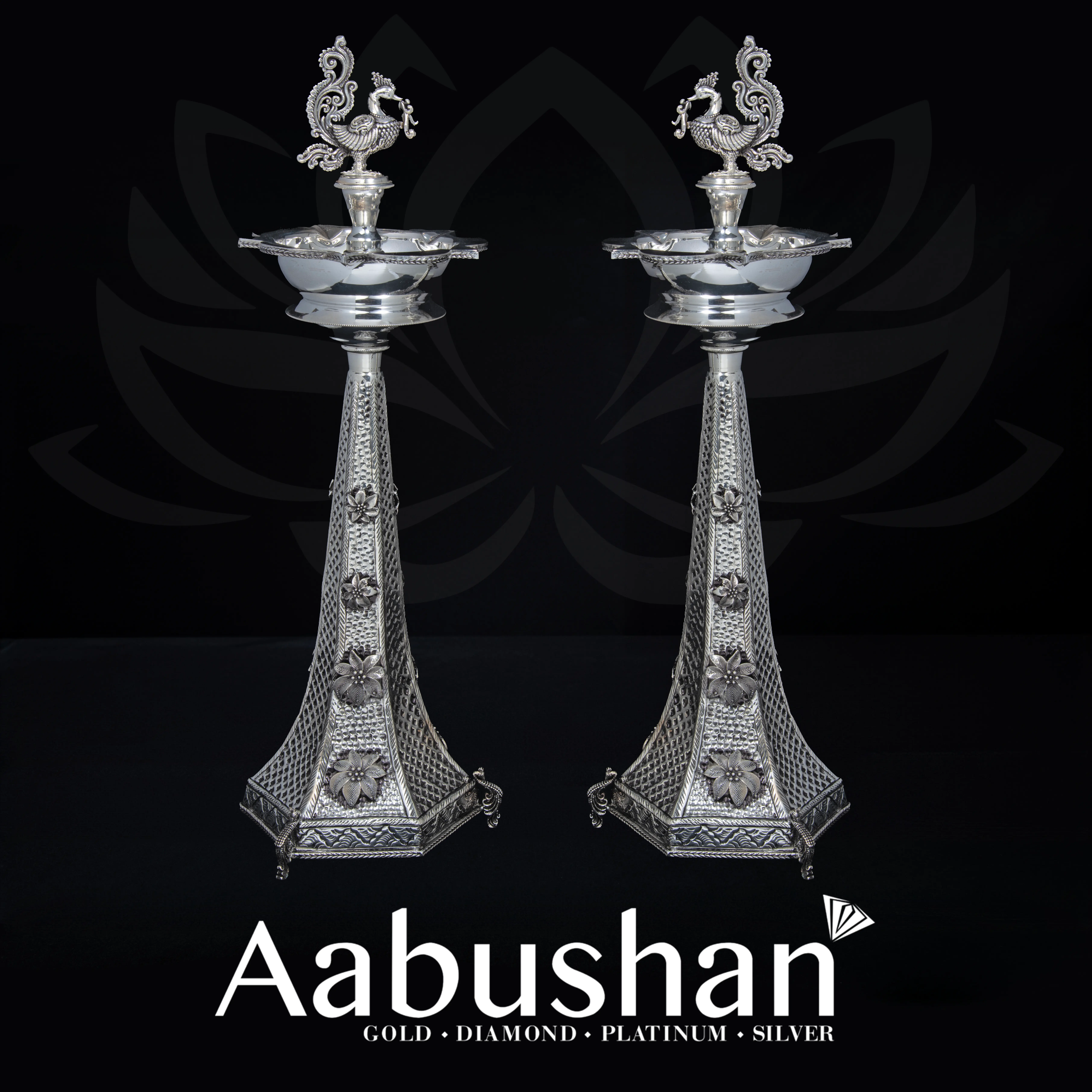 Silver Diya Stand II 1