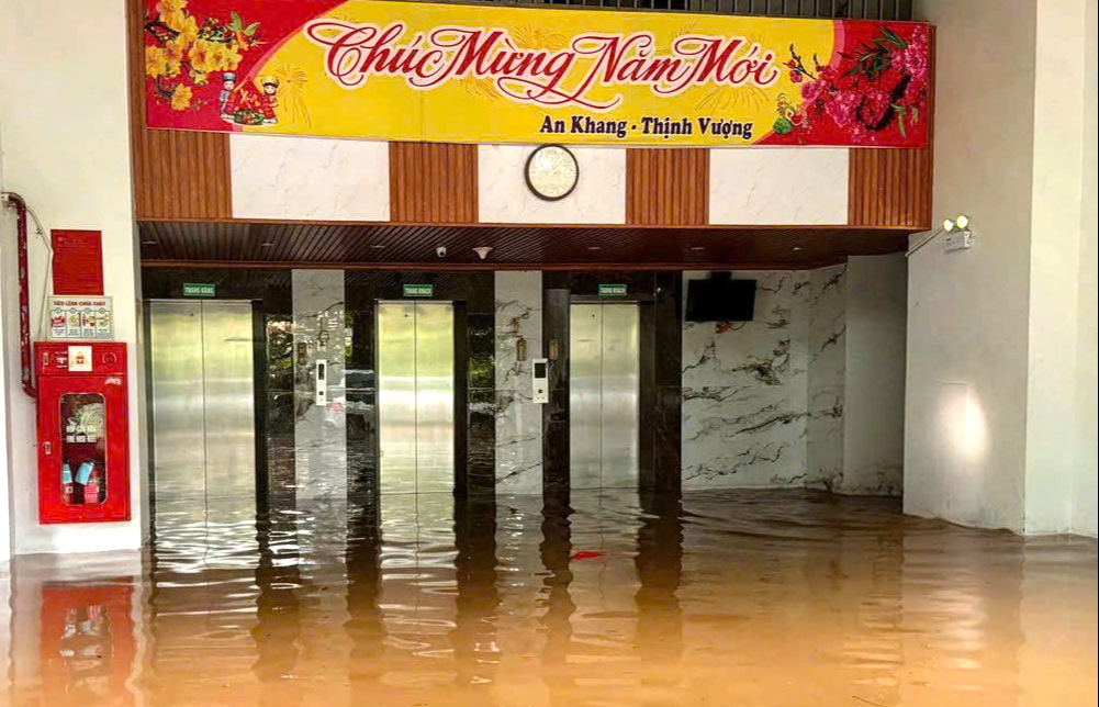 Chống ngập thang máy: Cần chủ động giải pháp ngay từ khâu thiết kế- Ảnh 2. Chống ngập thang máy: Cần chủ động giải pháp ngay từ khâu thiết kế- Ảnh 2.