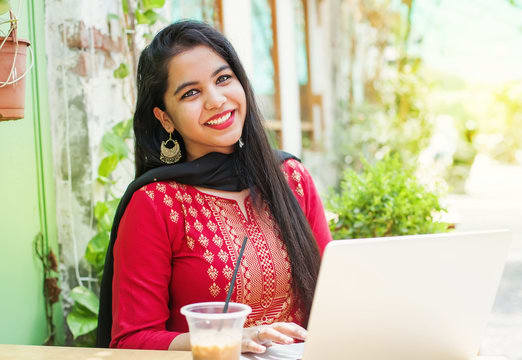 Shreya Bhat