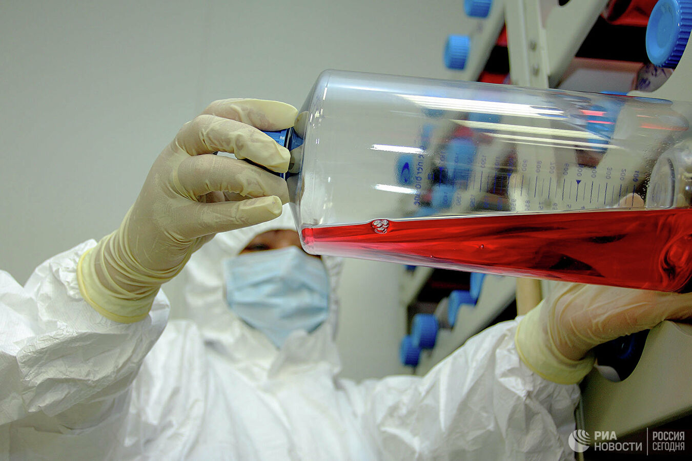 Вектор новосибирск кольцово. Вакцина от коронавируса эпиваккорона. Государственный научный центр вирусологии и биотехнологии «вектор». Научный центр вирусологии и биотехнологии вектор дмитрий медведев. Государственный научный центр вирусологии и биотехнологии «вектор».