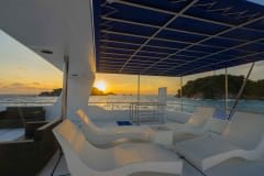 MV Sawasdee Fasai — dive deck and stations