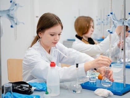 В Образовательный центр «Сириус» приехали школьники из Донецкой Народной Республики