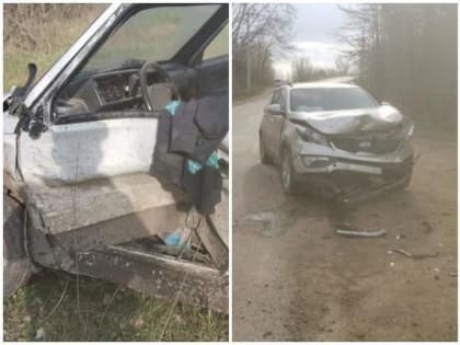 В Ростовской области в ДТП пострадал водитель фургона