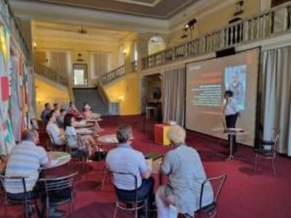 В Донецком молодежном театре состоялось совещание по вопросам интеграции учреждений культуры ДНР в правовое поле РФ