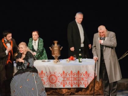 Гастроли по России