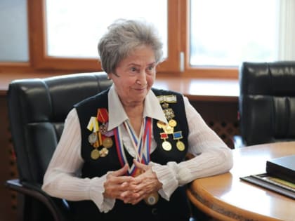 ЗВАНИЕ ЗАСЛУЖЕННОГО МАСТЕРА НАРОДНОГО ТВОРЧЕСТВА ДНР УДОСТОЕНА ЖИТЕЛЬНИЦА ВЛАДИМИРСКОЙ ОБЛАСТИ