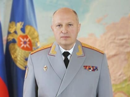 Глава МЧС РФ Александр Куренков поздравил сотрудников с Днем спасателя