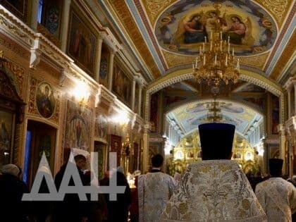 ФОТО: Рождественский сочельник в Свято-Николаевском соборе в Донецке