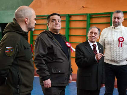 Железнодорожники России посетили с дружеским визитом Дебальцево