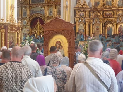 Святогорская икона Пресвятой Богородицы передана в Донецк