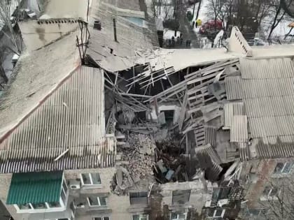 Минимум три человека оказались под завалами в результате обстрела Киевского района г. Донецка