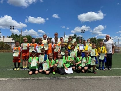 16 июля в с. Гранитное Тельмановского района прошло Республиканское спортивное мероприятие по мини - футболу среди сборн