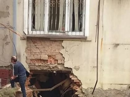 В результате удара ВСУ по Республиканской травматологии в Донецке 10 человек получили ранения