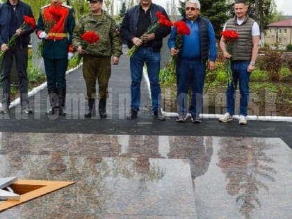 В Донецке завершили реконструкцию Вечного огня на территории Донецкого высшего общевойскового командного училища