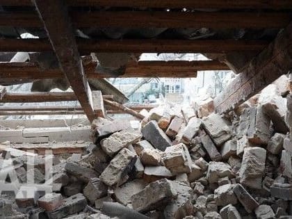 Два многоквартирных дома и котельная повреждены артобстрелом на западе Донецка