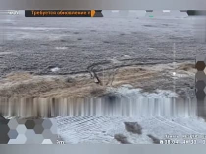 Эпичный взрыв российской беспилотной МТ-ЛБ-камикадзе, начиненной взрывчаткой