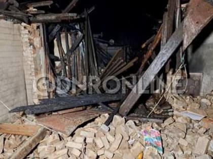 В Ясиноватой под украинским обстрелом погиб мужчина и ранена женщина