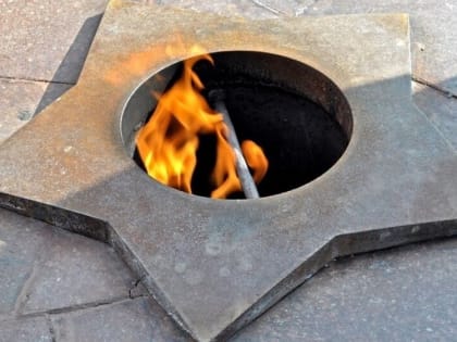 Во все города ДНР доставили «Огонь памяти» с могилы Неизвестного солдата в Москве