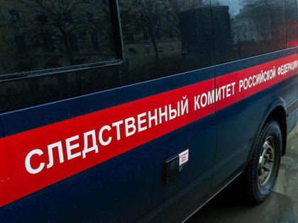 Следователи зафиксировали последствия новогоднего обстрела центра Донецка