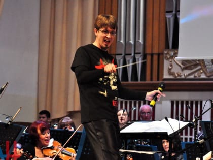 Артисты Донецкой филармонии отправились на рок-фестиваль «Взгляд назад» в Саранск