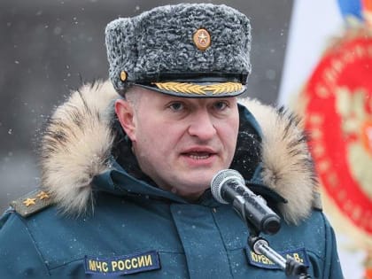 Глава МЧС Куренков поздравил с Днем спасателей РФ и 33-летием ведомства