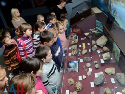 Более 900 детей из ДНР за месяц поучаствовали в программе «Культурная карта 4+85»