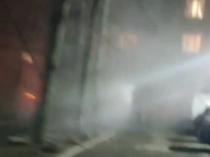 Центр Донецка, прилет на бульвар Пушкина 27. Другие районы города под массированным обстрелом