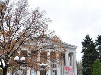 Донецкая муздрама начала концертный тур ко Дню Победы по городам ДНР