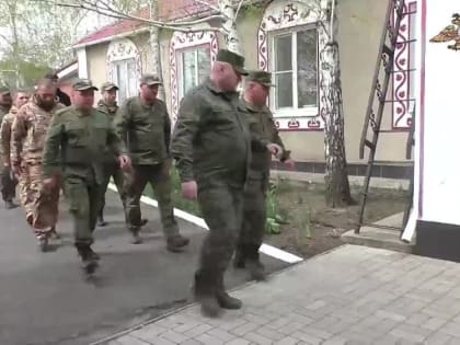 Предпасхальное богослужение и пасхальные куличи от "Народного фронта" для военнослужащих 1 армейского корпуса