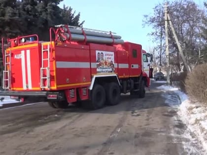 Председатель Правительства ДНР передал Министру МЧС ДНР пожарно-спасательную технику от Мурманской области