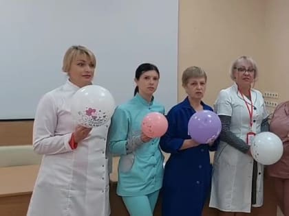 Коллектив РКДВЦ МЗ ДНР   присоединяется к флешмобу под эгидой Донецкого республиканского центра охраны материнства и дет