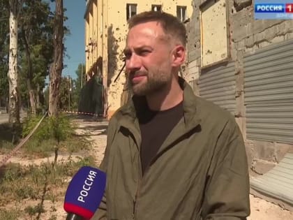 Донецкий приют «4 лапки» работает уже 9 лет. Всё это время Ирина Волик спасает, лечит, и берёт под опеку брошенных и ран