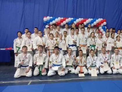 С 3 по 7 января спортивная делегация Донецкой Народной Республики принимает участие в областном  турнире по дзюдо, котор