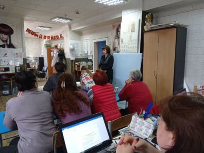 14 ноября первый заместитель главы администрации Киевского района города Донецка Елена Повалий провела встречу с трудовы