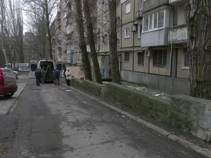 Несмотря на новогодние каникулы наши медики и спасатели, пожарные и энергетики, сотрудники коммунальных служб и полицейс